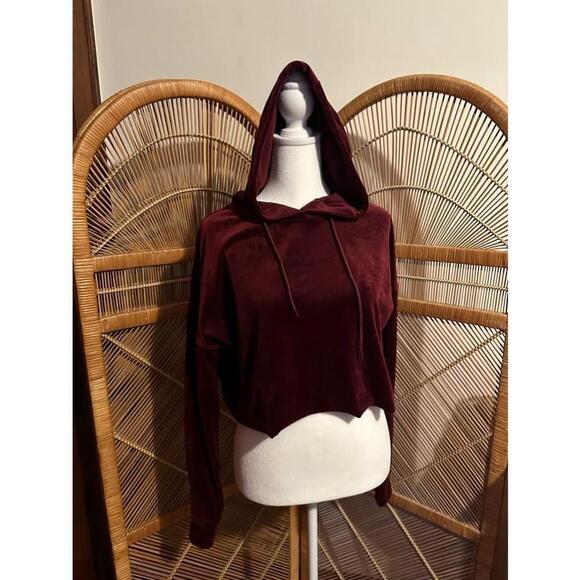 Fashion Nova women’s hoodie medium maroon burgundy Cropped sweatshirt Velour NEW - Picture 2 of 6